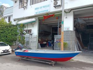 New 16.5ft fiberglass boat (Gading) for sale